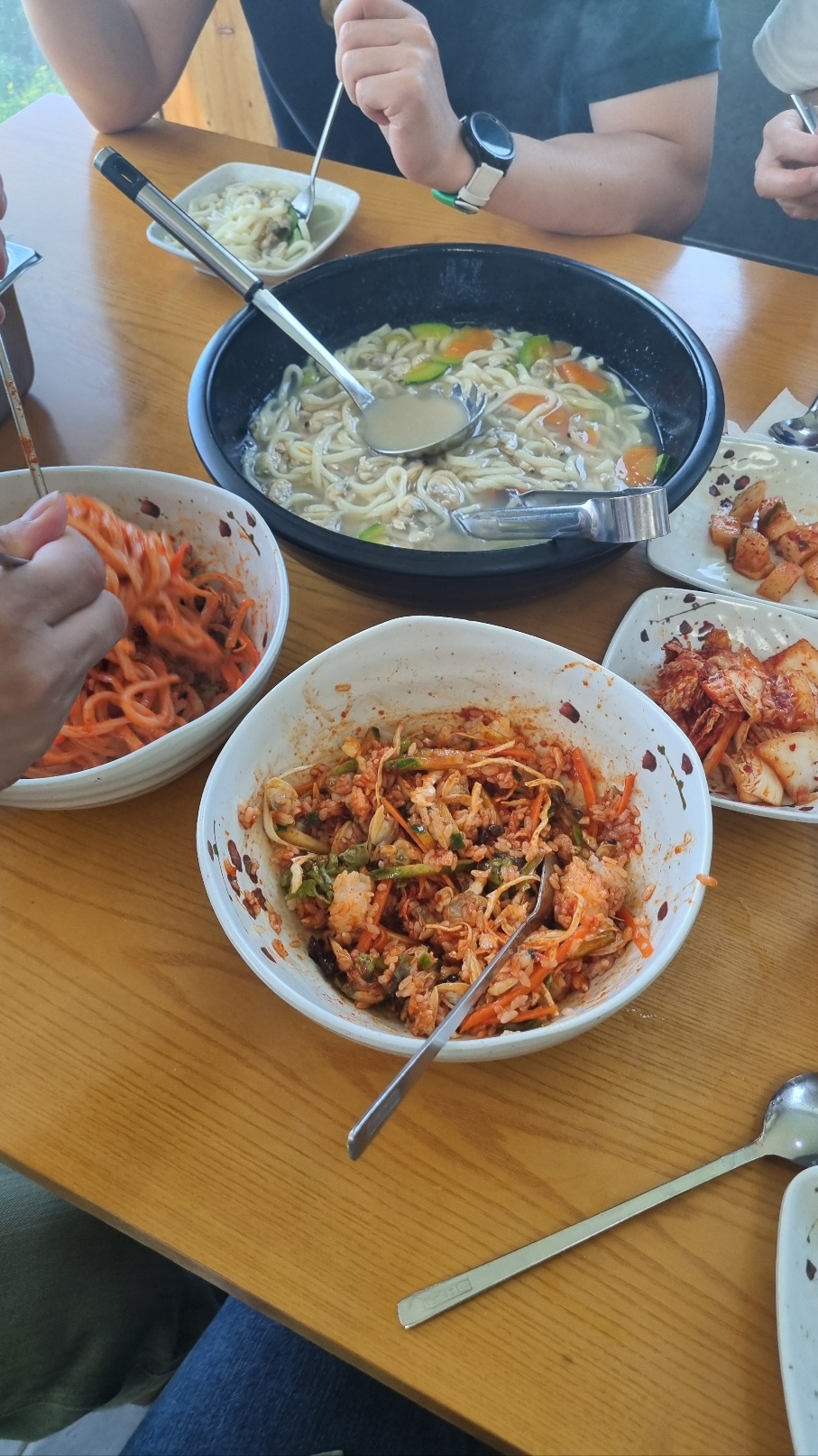 1938439347_IXReBJVO_6409a4eb692420f3af286a2ef62751faabafc88f.jpg 이미지크게보기