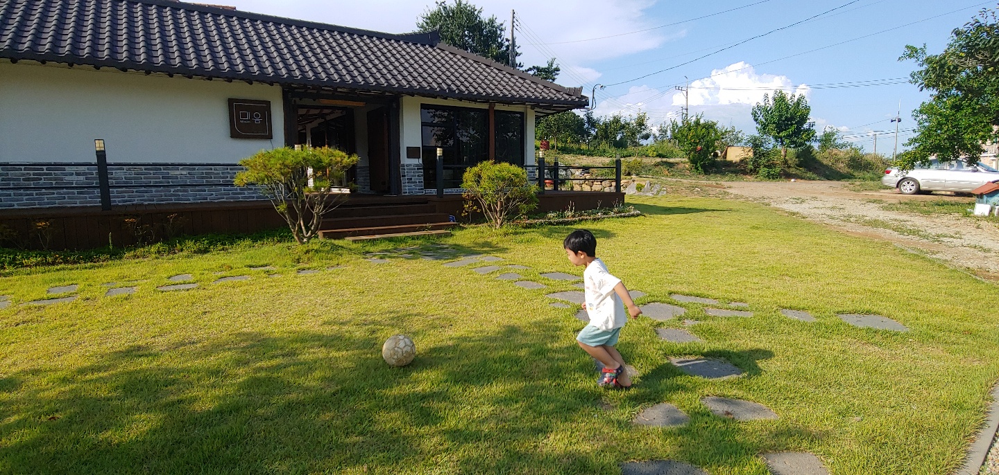 /user/m/mieum/editor/2108/a1988fd2309ec45a27abc3405e56cc8a_1629699235_679.jpg 이미지크게보기